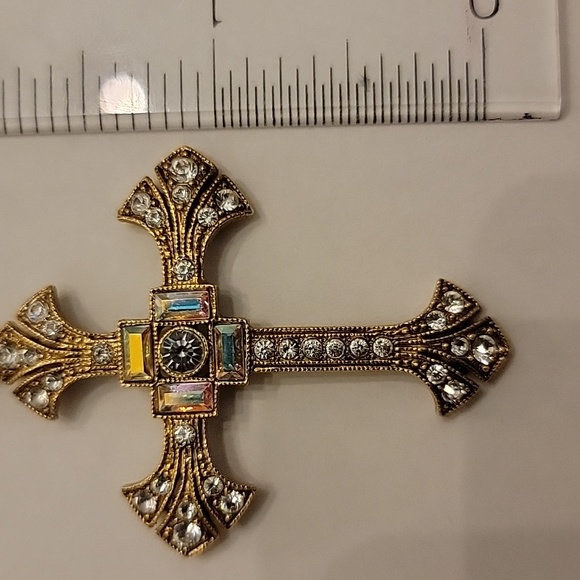 Jeweled Cross Pendant Necklace - Picture 3 of 3